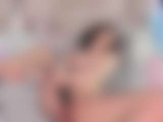 Live cam show with Amber - Petite Teen (18+) on makecum.org