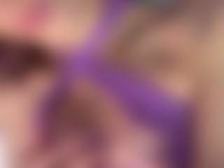 Amber's Live Sex Cam Show