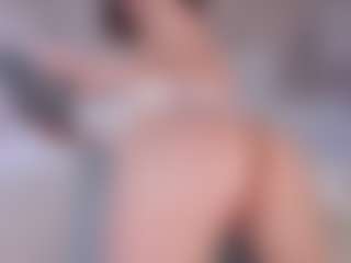 Live cam show with Amber - Latina Petite on Camsoda | colombia