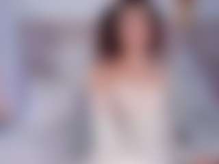 Live cam show with Amber - Brown Hair Petite on Gym Cam Girls