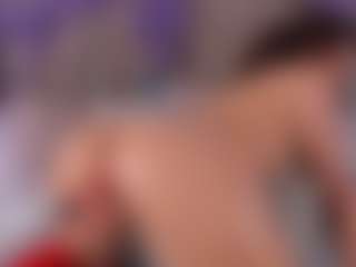 Live cam show with Amber - Oil on Cam Slut