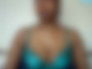 Live cam show with chanda - Athletic Ebony on Camsoda