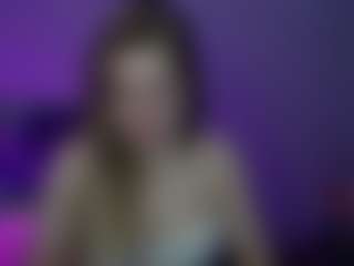 Live cam show with lilyWilliamss - Blue Eyes on milfzrlive.com