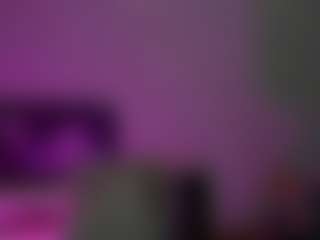 Live cam show with lilyWilliamss - Moaning on Soda Cam