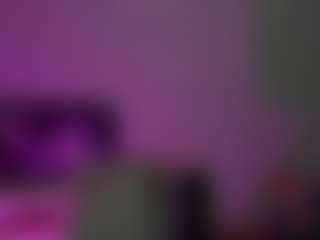 Live cam show with lilyWilliamss - Blue Eyes on Soda Cam