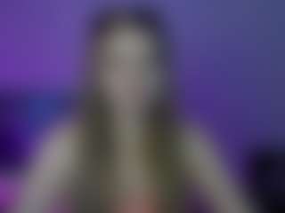 Live cam show with lilyWilliamss - Moaning on Camming Site