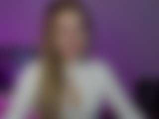 Live cam show with lilyWilliamss - Normal on Camsoda