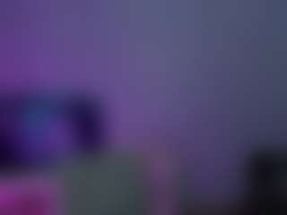 Live cam show with lilyWilliamss - Upskirt on CamwithHer