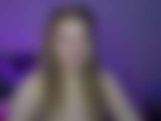 Live cam show with lilyWilliamss - Average on Camsoda