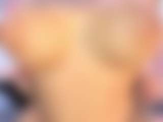Live cam show with MilliMattell - Middle Aged on madthumbs