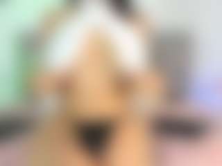 Live cam show with MilliMattell - Middle Aged on SmokeAndPoke