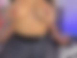 Live cam show with MilliMattell - Curvy Middle Aged on Camsoda