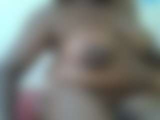 Sweetbubbly254's Live Sex Cam Show