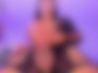Spettacolo in cam dal vivo con Keytin-Thomson - Gape su Camsoda