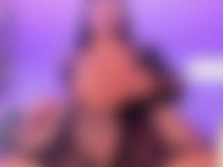 Live cam show with Keytin-Thomson - Dirty Talk on Milfs Live