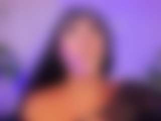 Live cam show with Keytin-Thomson - Smoking on StripNow