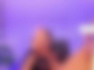 Live cam show with Keytin-Thomson - Colombia on Camsoda