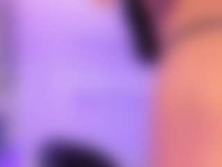 Live cam show with Keytin-Thomson - Tiny Tits on Camsoda