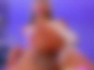 Live cam show with Keytin-Thomson - Colombia on Camsoda