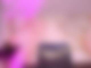 Live cam show with Keytin-Thomson - Spank on Camsoda