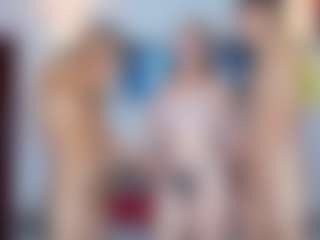 Live cam show with pink-diamont - Spank on intimatelivegirls.com