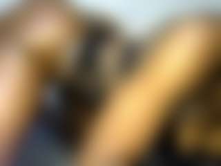 thickpetite's Live Sex Cam Show