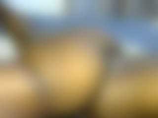 thickpetite's Live Sex Cam Show
