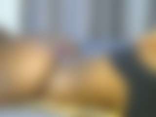 thickpetite's Live Sex Cam Show