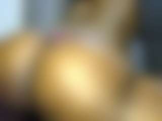 thickpetite's Live Sex Cam Show