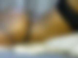 thickpetite's Live Sex Cam Show