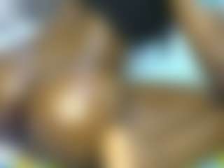 thickpetite's Live Sex Cam Show
