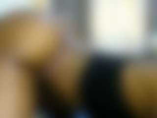 thickpetite's Live Sex Cam Show
