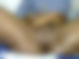 thickpetite's Live Sex Cam Show