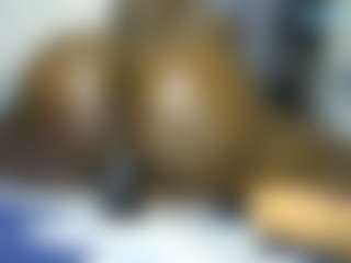 thickpetite's Live Sex Cam Show