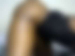 thickpetite's Live Sex Cam Show