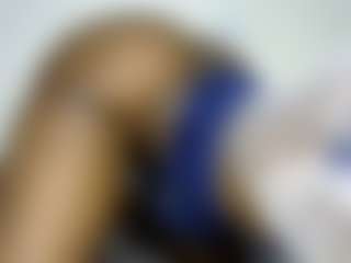 thickpetite's Live Sex Cam Show