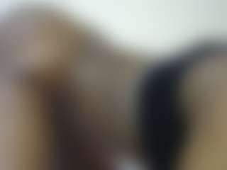 thickpetite's Live Sex Cam Show