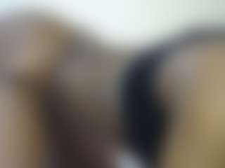 thickpetite's Live Sex Cam Show