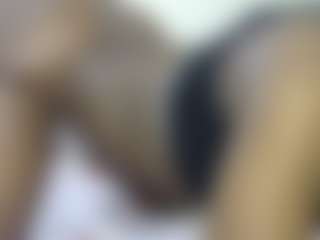 thickpetite's Live Sex Cam Show