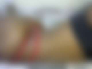 thickpetite's Live Sex Cam Show