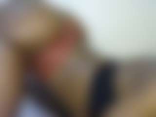 thickpetite's Live Sex Cam Show