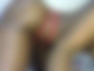 thickpetite's Live Sex Cam Show