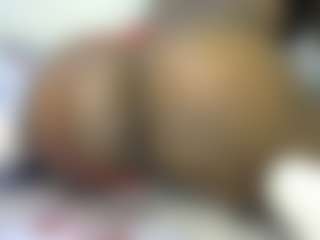 thickpetite's Live Sex Cam Show