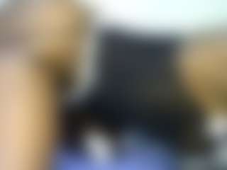 thickpetite's Live Sex Cam Show