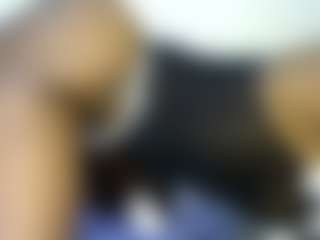 thickpetite's Live Sex Cam Show
