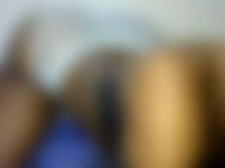 thickpetite's Live Sex Cam Show