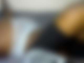 thickpetite's Live Sex Cam Show