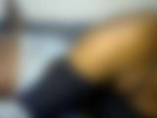 thickpetite's Live Sex Cam Show
