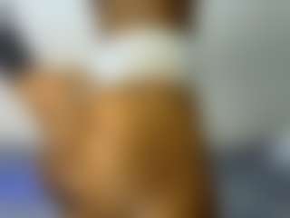 thickpetite's Live Sex Cam Show
