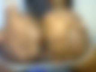thickpetite's Live Sex Cam Show
